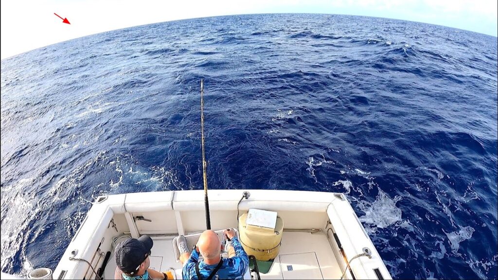 600+ LB Marlin!! Deep Sea Fishing in Hawaii