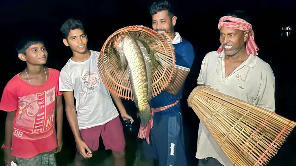 Amazing Best Polo Fishing Video,at night fishing with polo !!!
